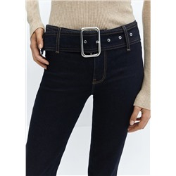 Jeans flare cinturón