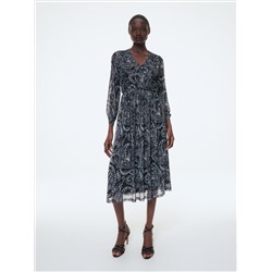 Gemustertes kleid
