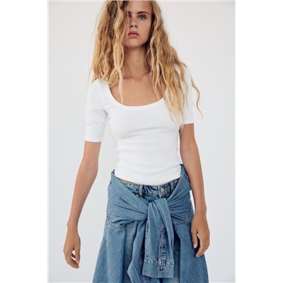 SCOOP NECK T-SHIRT