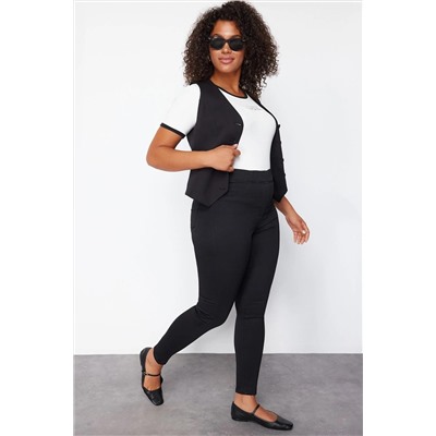 Siyah Tayt Görünümlü Ektra Esnek Skinny Jeans TBBSS24CJ00034
