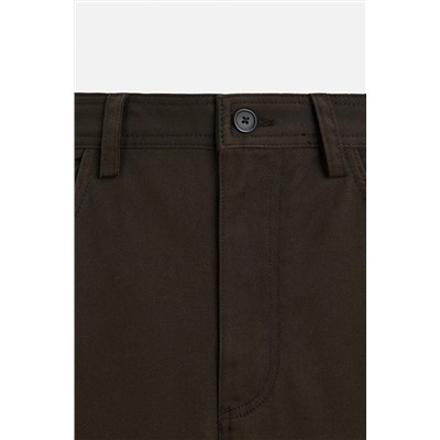 PANTALÓN BAJO CON VUELTA