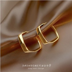 Серьги (набор из 9 пар)