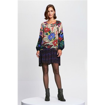 Vestido corto falda volantes