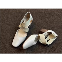 Туфли  с квадратным носком и толстым каблуком