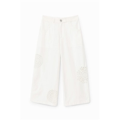 Pantalón culotte cropped bordados