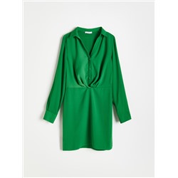 Kleid mit Kragen