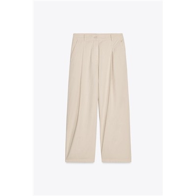 CHINO TROUSERS WITH DARTS