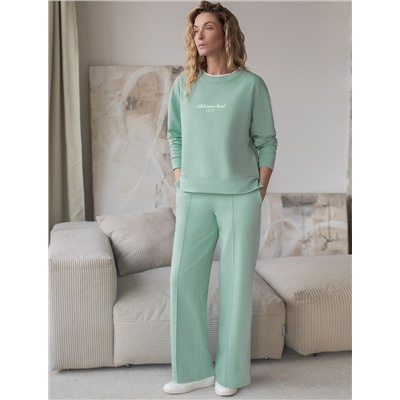 Прямые трикотажные брюки на резинке из футера двухнитки эластичные