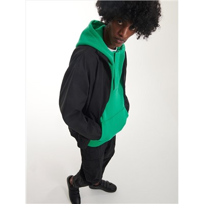 Hoodie mit Nähten
