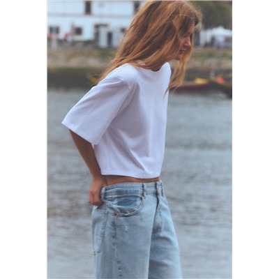 CROPPED T-SHIRT WITH SHOULDER PADS
