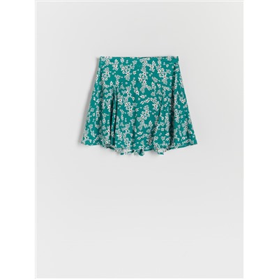 Skort