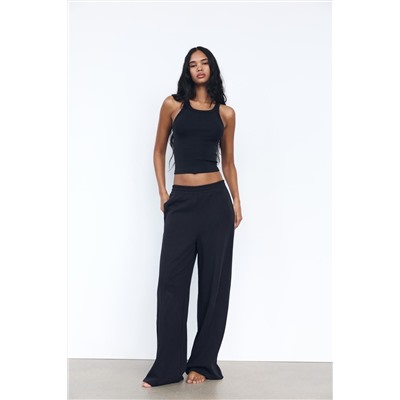 RIBBED HALTER CROP TOP