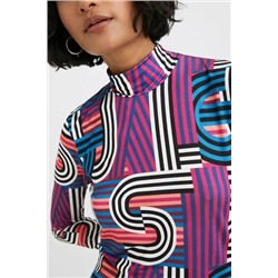 Camiseta cuello alto geometrías