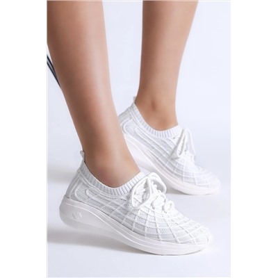 Tonny Black Kadın Beyaz Rahat Kalıp Bağcıklı Sneaker TBNSMY1129