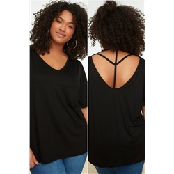 Siyah Yaka Detaylı Örme T-Shirt TBBSS22TS0877