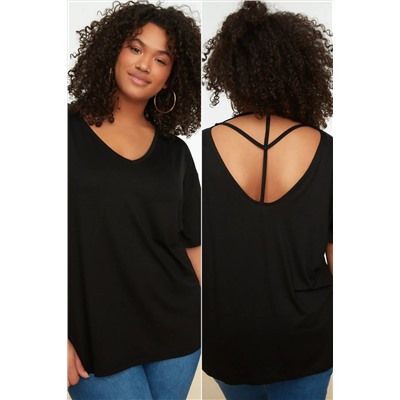 Siyah Yaka Detaylı Örme T-Shirt TBBSS22TS0877