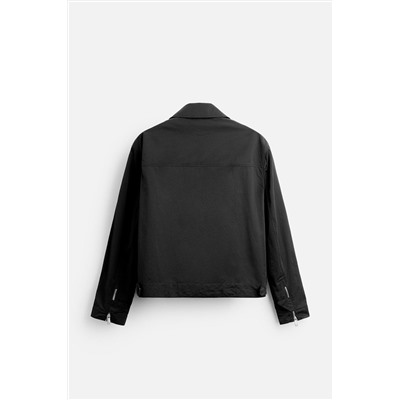 CAZADORA TÉCNICA CROPPED FIT