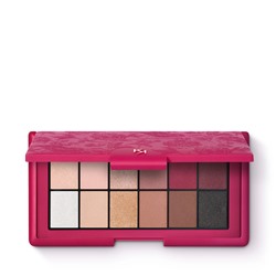 charming escape maxi eyeshadow palette