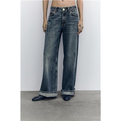 RELAXED FIT FOLD-UP LOW-RISE JEANS