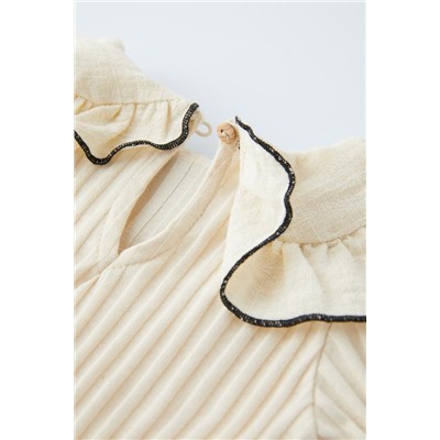 RIBBED TOP WITH BOW AND COLLAR DETAIL