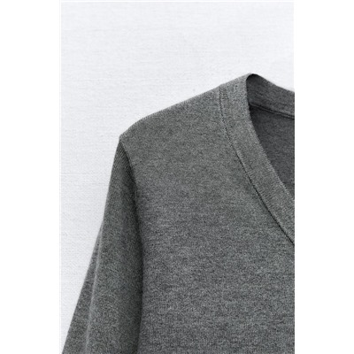 PLAIN 3/4 SLEEVE KNIT SWEATER
