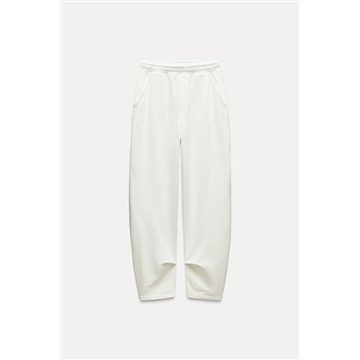 JOGGERS WITH PLEAT DETAIL