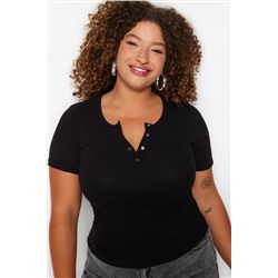 Siyah Havuz Yaka Çıtçıtlı Crop Örme Büyük Beden Bluz TBBSS23AF00062