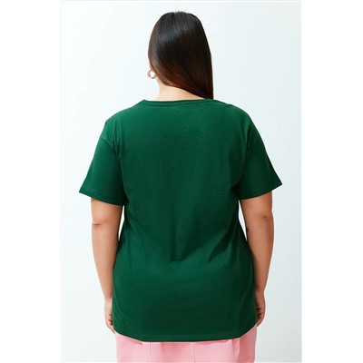 Koyu Yeşil Slogan Baskılı Boyfriend %100 Pamuk Örme Büyük Beden T-shirt TBBSS24BF00036