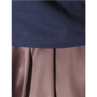 Нарядная футболка с блестящим принтом