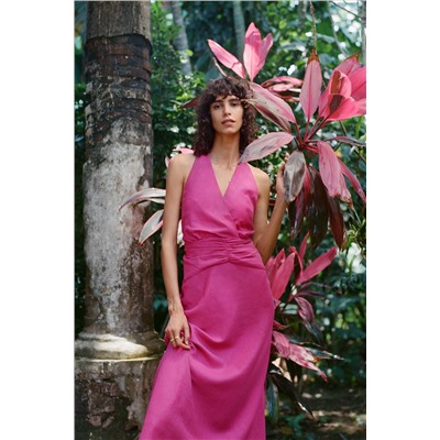 VESTIDO MIDI ESCOTE HALTER CON LINO