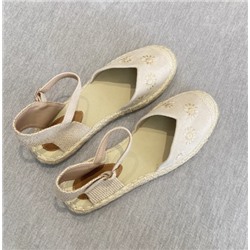 Летние новые туфли на плоской подошве