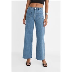 STRAIGHT-FIT JEANS WITH POCKETS