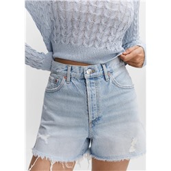 Shorts rectos bajo deshilachado