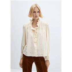 Camisa calada detalle volantes