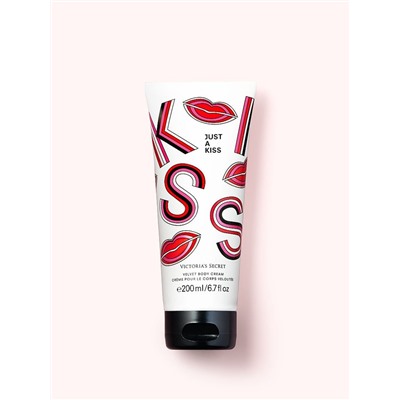 FINE FRAGRANCE Tease Dreamer Velvet Body Cream