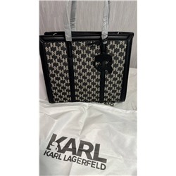 Сумка Karl Lagerfel*d внешне все отлично, даже пыльник синтетический положили))