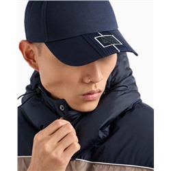 CAP WITH VISOR AND LOGO PATCH