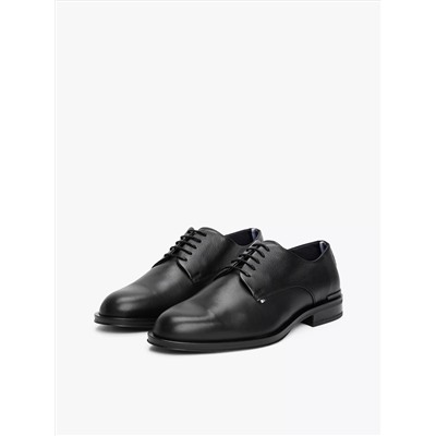 Textured Leather Derby Shoe