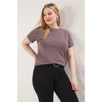 Gri Bisiklet Yaka Yıkamalı Örme Büyük Beden T-shirt TBBSS25BF00005