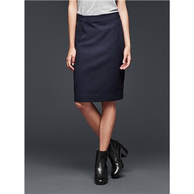 Tailored pencil skirt