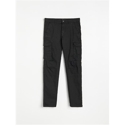Cargohose mit Slim-Fit