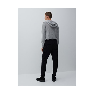 Pullover mit Kapuze