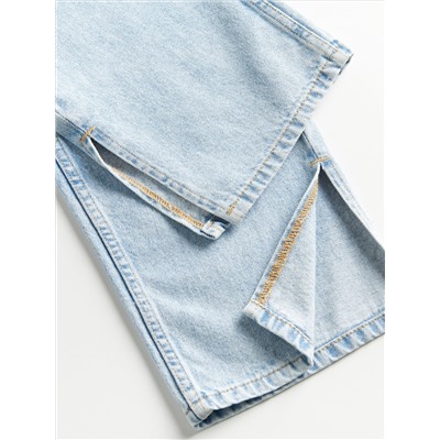 Jeans im Straight-Fit mit Saumschlitzen