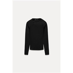 LONG SLEEVE FITTED T-SHIRT