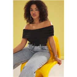 Siyah Carmen Yaka Tül Örme Büyük Beden Bluz TBBSS25AF00031