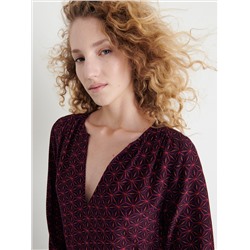 Gemustertes kleid