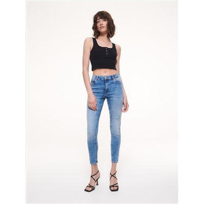 Push-up-Jeans im Slim-Fit