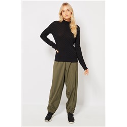 Pantalón casual Kaki