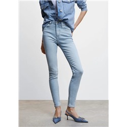 Jeans skinny tiro alto  -  Mujer | MANGO OUTLET España