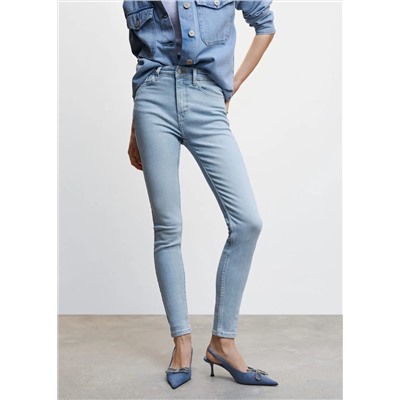 Jeans skinny tiro alto  -  Mujer | MANGO OUTLET España